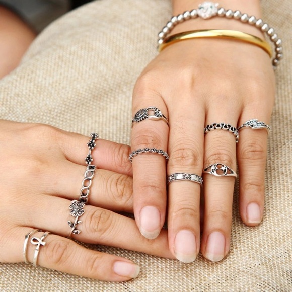 NEW 11PC UNIQUE MOON MIDI RING SET - Picture 2 of 3